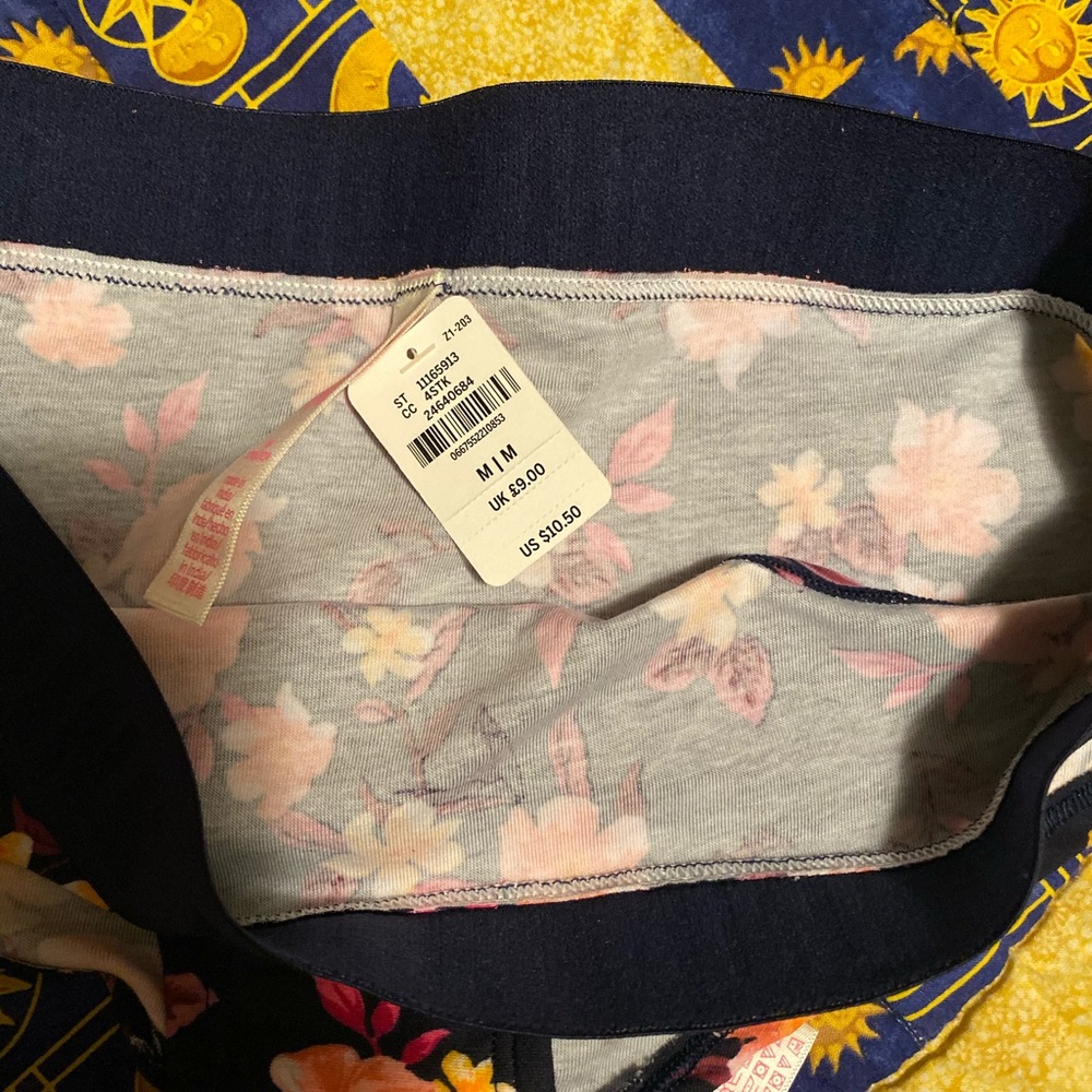 Victoria Secret🎀 - Picture 4 of 4